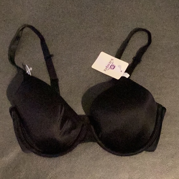 B. Tempt’d Other - NWT B.Tempt’d Size 32D Bra‎
